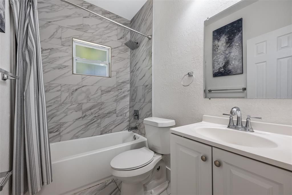 For Sale: $249,900 (3 beds, 1 baths, 858 Square Feet)