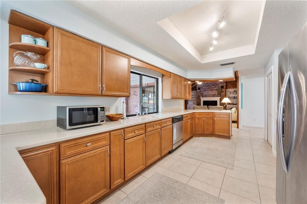 Active With Contract: $440,000 (3 beds, 2 baths, 2248 Square Feet)