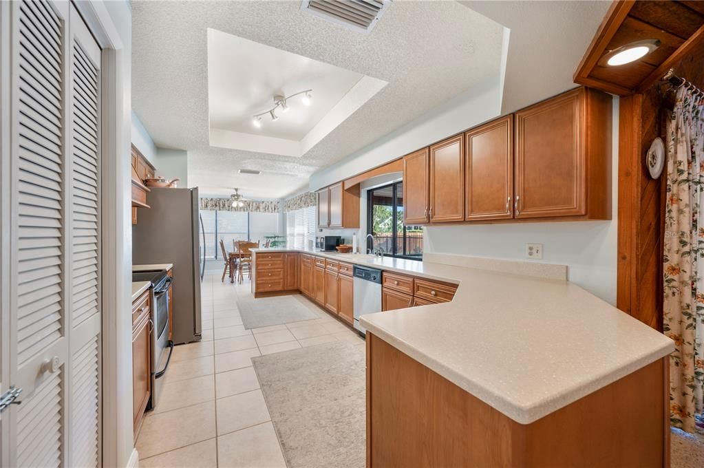 Active With Contract: $440,000 (3 beds, 2 baths, 2248 Square Feet)