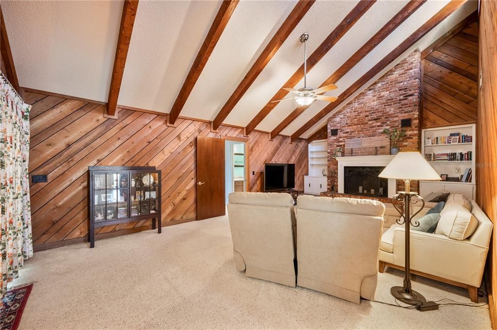 Active With Contract: $440,000 (3 beds, 2 baths, 2248 Square Feet)