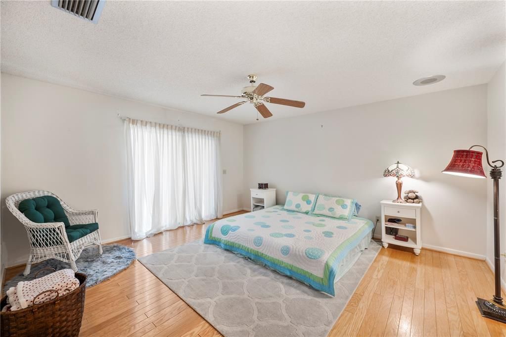 Active With Contract: $440,000 (3 beds, 2 baths, 2248 Square Feet)