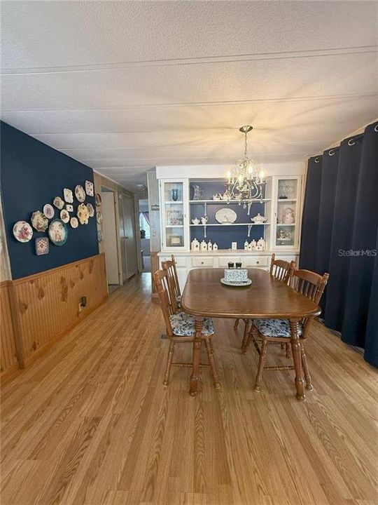 For Sale: $159,900 (2 beds, 3 baths, 1152 Square Feet)