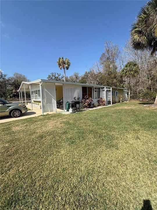 For Sale: $159,900 (2 beds, 3 baths, 1152 Square Feet)