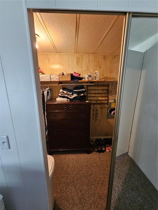 For Sale: $159,900 (2 beds, 3 baths, 1152 Square Feet)