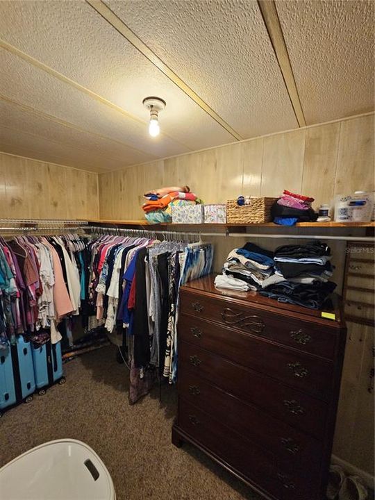 For Sale: $159,900 (2 beds, 3 baths, 1152 Square Feet)