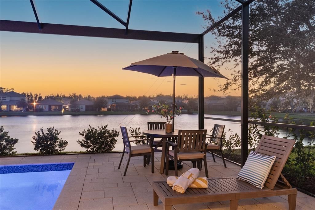 Activo con contrato: $824,900 (5 camas, 4 baños, 3381 Pies cuadrados)