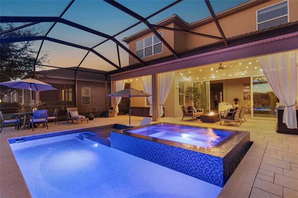 Activo con contrato: $824,900 (5 camas, 4 baños, 3381 Pies cuadrados)