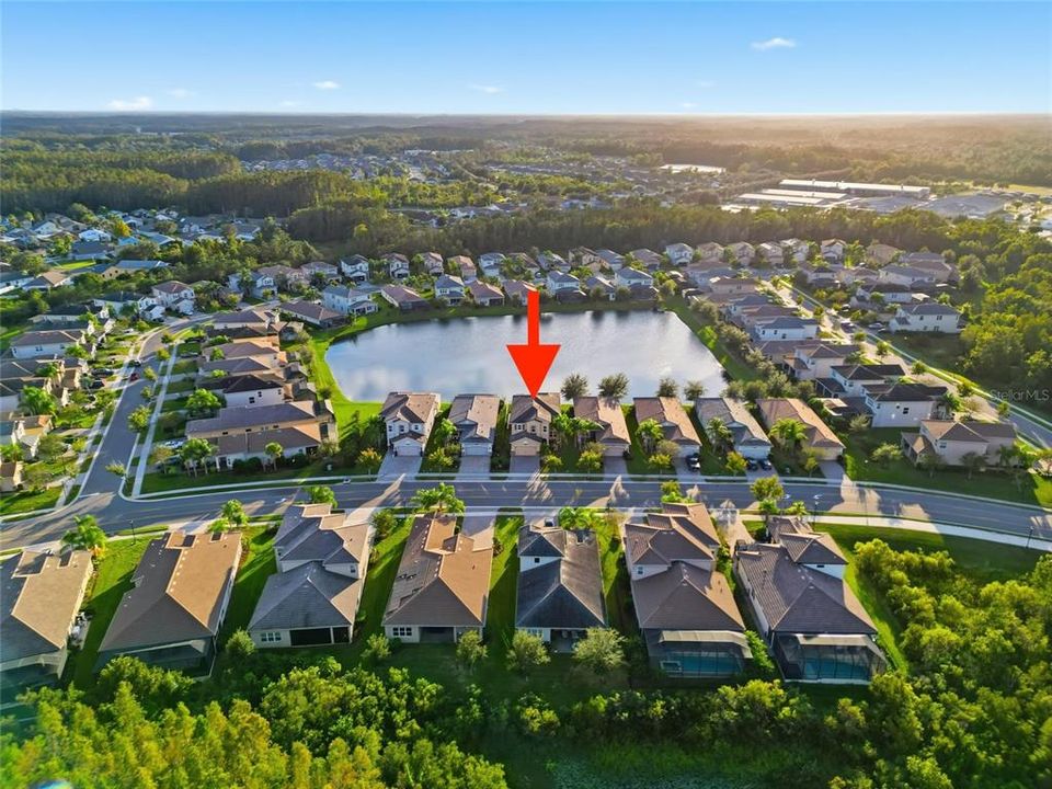 Activo con contrato: $824,900 (5 camas, 4 baños, 3381 Pies cuadrados)