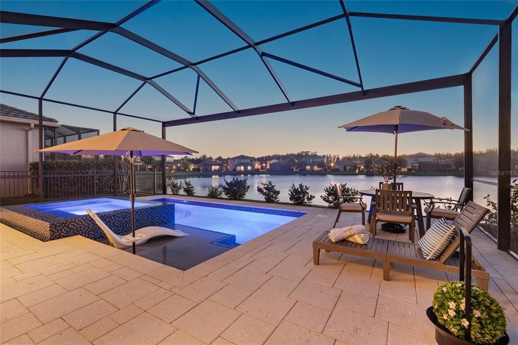 Activo con contrato: $824,900 (5 camas, 4 baños, 3381 Pies cuadrados)