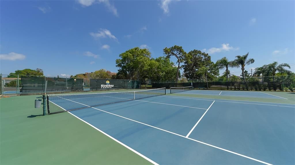 待售: $287,500 (2 贝兹, 2 浴室, 1013 平方英尺)