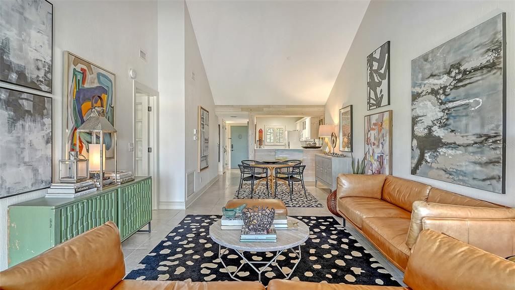 待售: $287,500 (2 贝兹, 2 浴室, 1013 平方英尺)