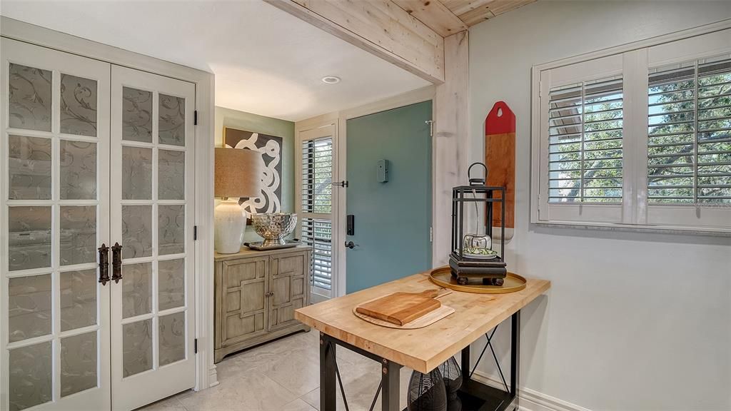 待售: $287,500 (2 贝兹, 2 浴室, 1013 平方英尺)