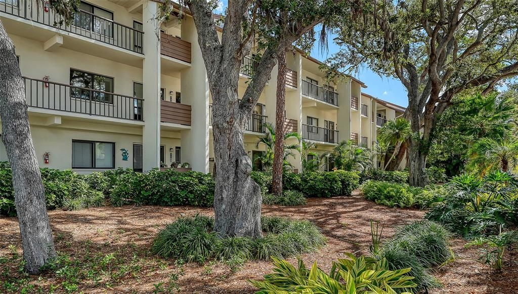 待售: $287,500 (2 贝兹, 2 浴室, 1013 平方英尺)