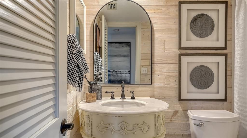 待售: $287,500 (2 贝兹, 2 浴室, 1013 平方英尺)