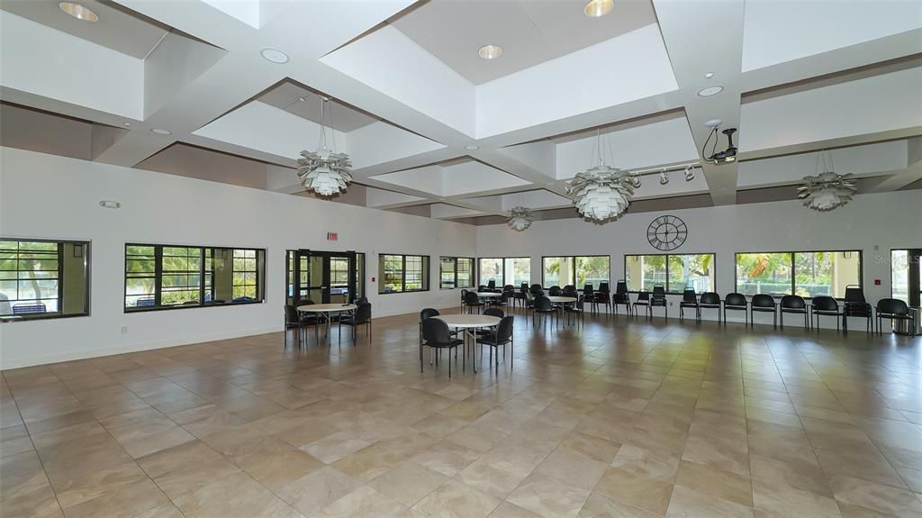 待售: $287,500 (2 贝兹, 2 浴室, 1013 平方英尺)