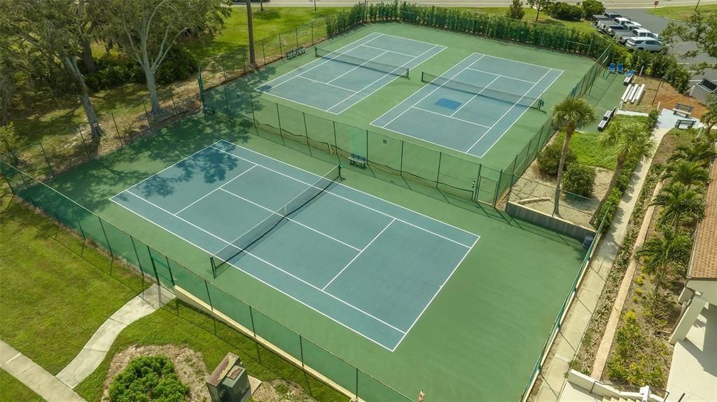 待售: $287,500 (2 贝兹, 2 浴室, 1013 平方英尺)