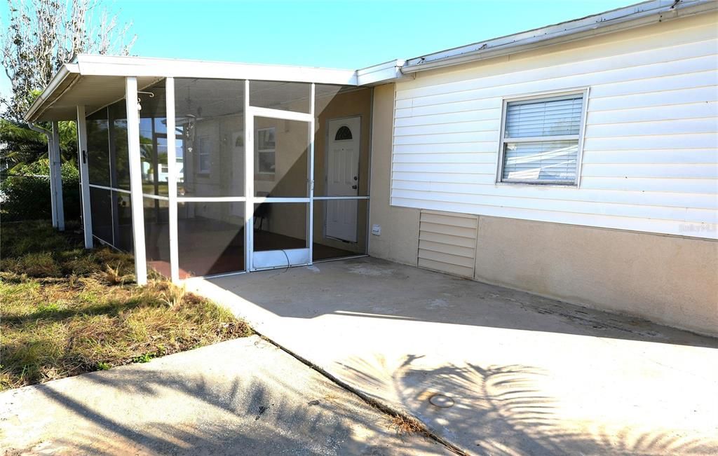 待售: $190,000 (2 贝兹, 1 浴室, 1327 平方英尺)