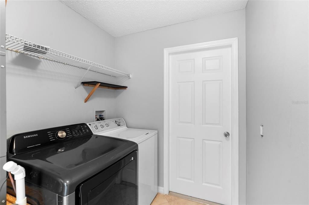 For Sale: $355,000 (4 beds, 2 baths, 1935 Square Feet)