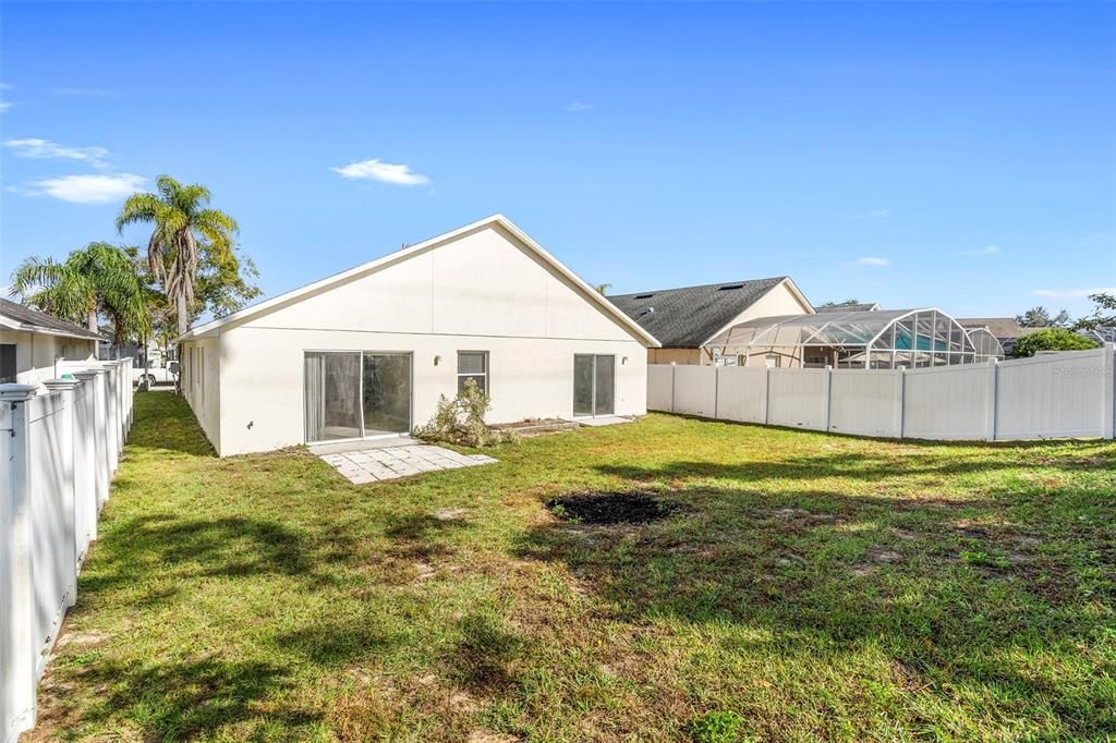 For Sale: $355,000 (4 beds, 2 baths, 1935 Square Feet)