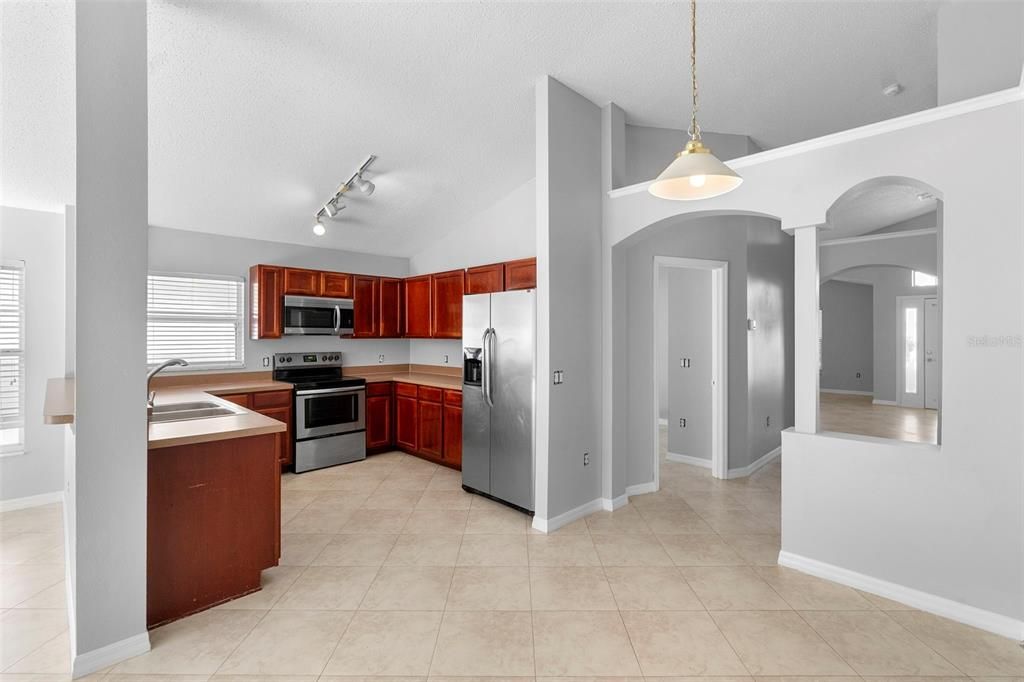 For Sale: $355,000 (4 beds, 2 baths, 1935 Square Feet)