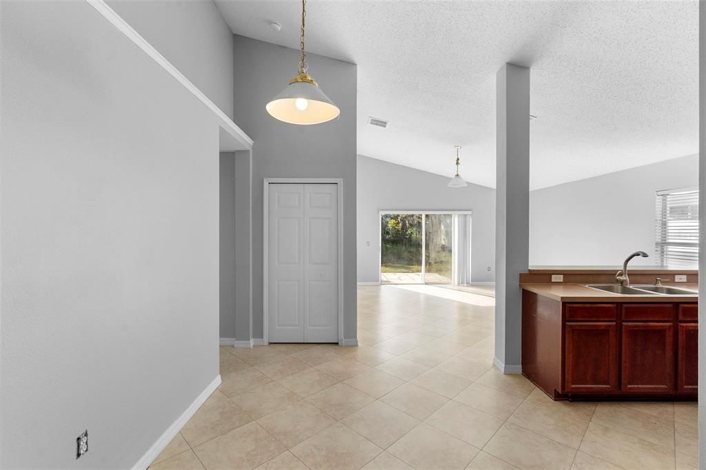 For Sale: $355,000 (4 beds, 2 baths, 1935 Square Feet)