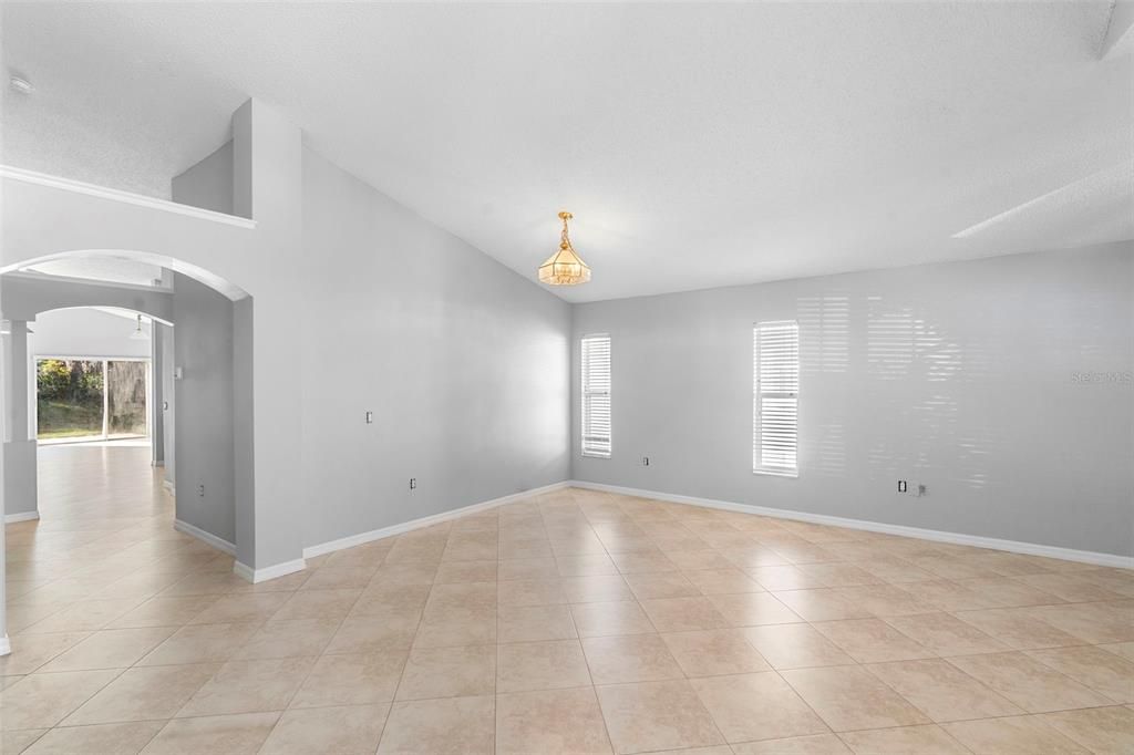 For Sale: $355,000 (4 beds, 2 baths, 1935 Square Feet)