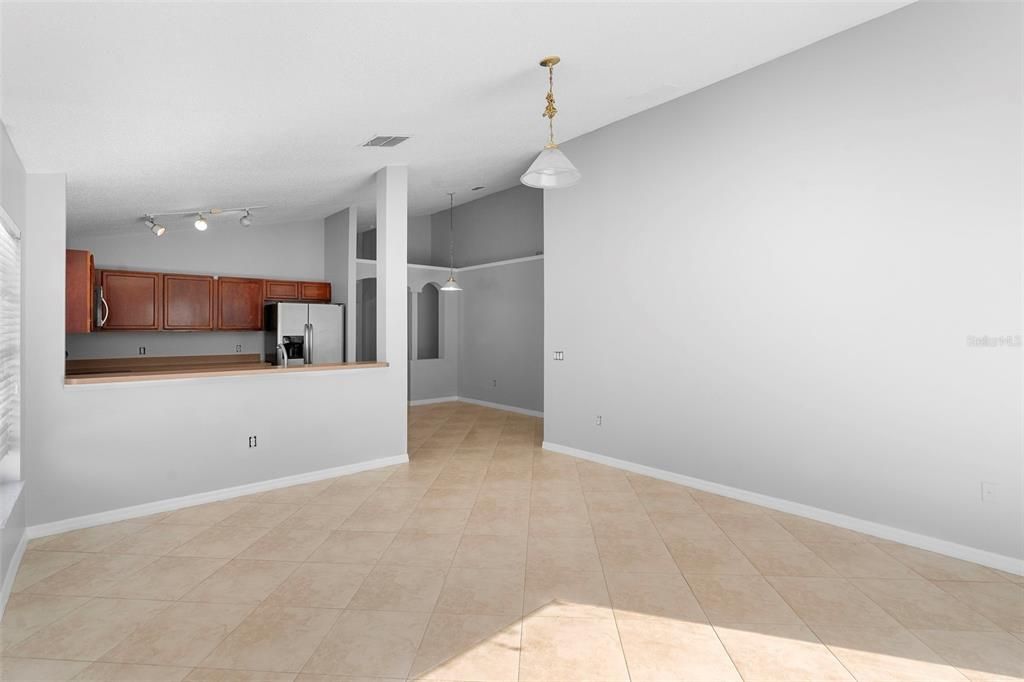 For Sale: $355,000 (4 beds, 2 baths, 1935 Square Feet)