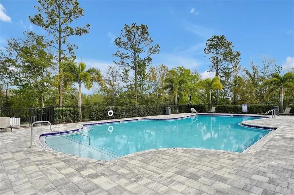 For Sale: $420,000 (4 beds, 2 baths, 1590 Square Feet)