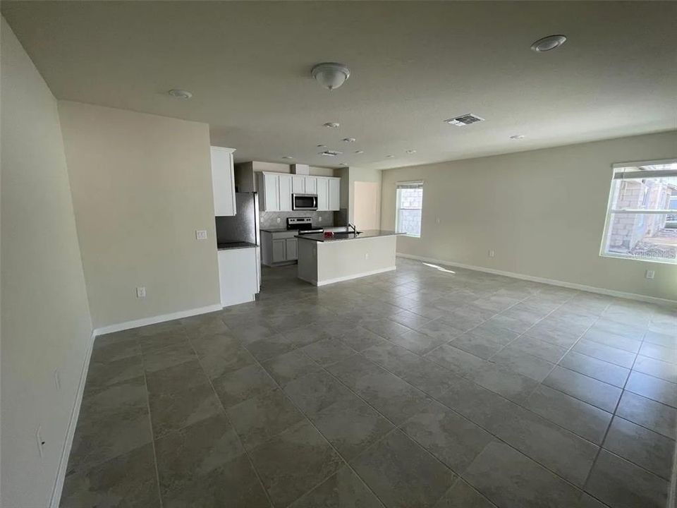 For Sale: $420,000 (4 beds, 2 baths, 1590 Square Feet)