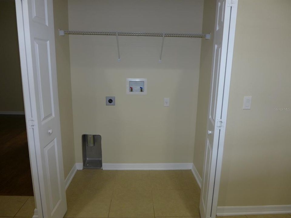 出租: $2,300 (3 贝兹, 2 浴室, 1629 平方英尺)