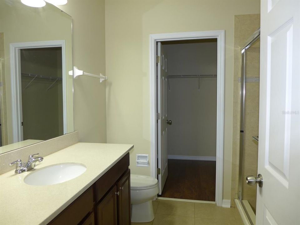 出租: $2,300 (3 贝兹, 2 浴室, 1629 平方英尺)