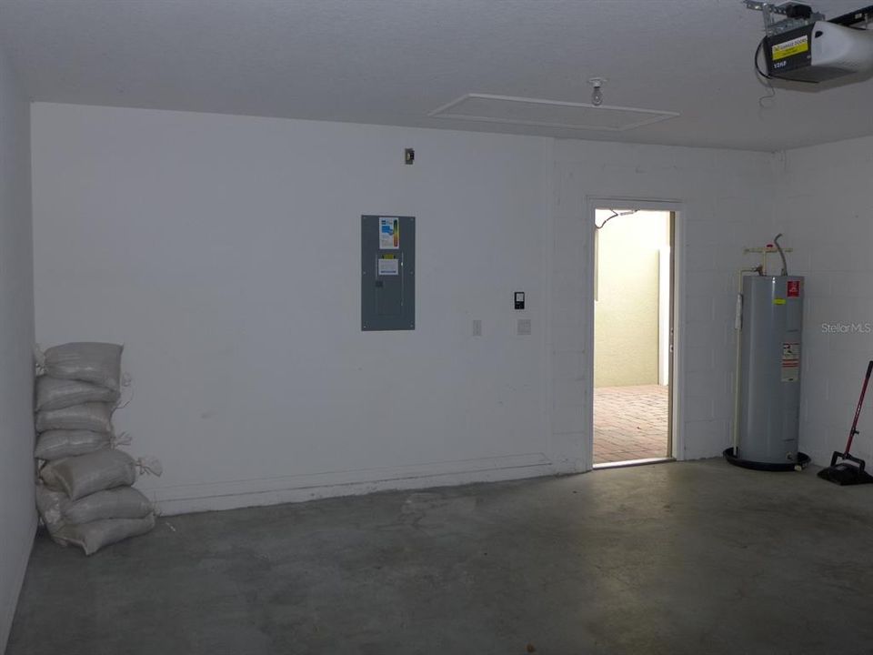 出租: $2,300 (3 贝兹, 2 浴室, 1629 平方英尺)