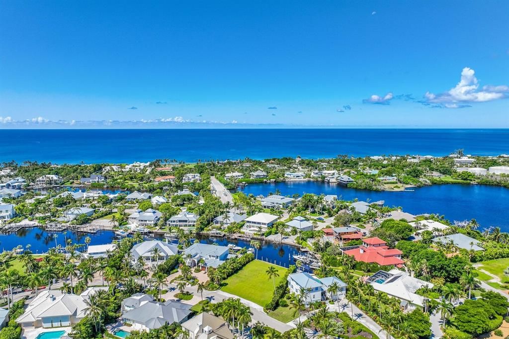 待售: $4,250,000 (0.30 acres)