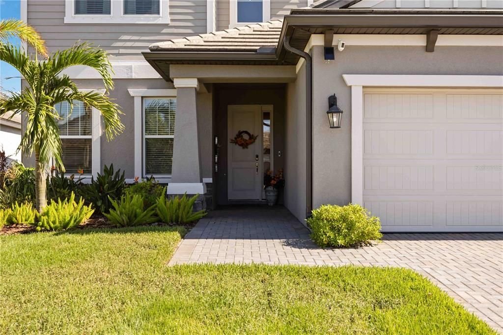 For Sale: $1,090,000 (5 beds, 4 baths, 3639 Square Feet)