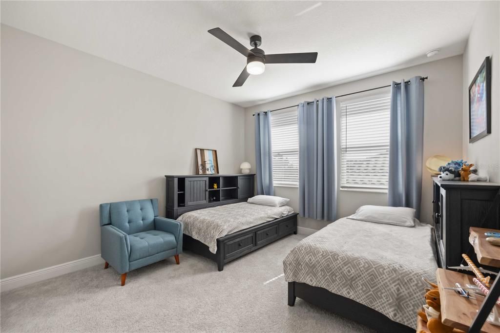 For Sale: $1,090,000 (5 beds, 4 baths, 3639 Square Feet)