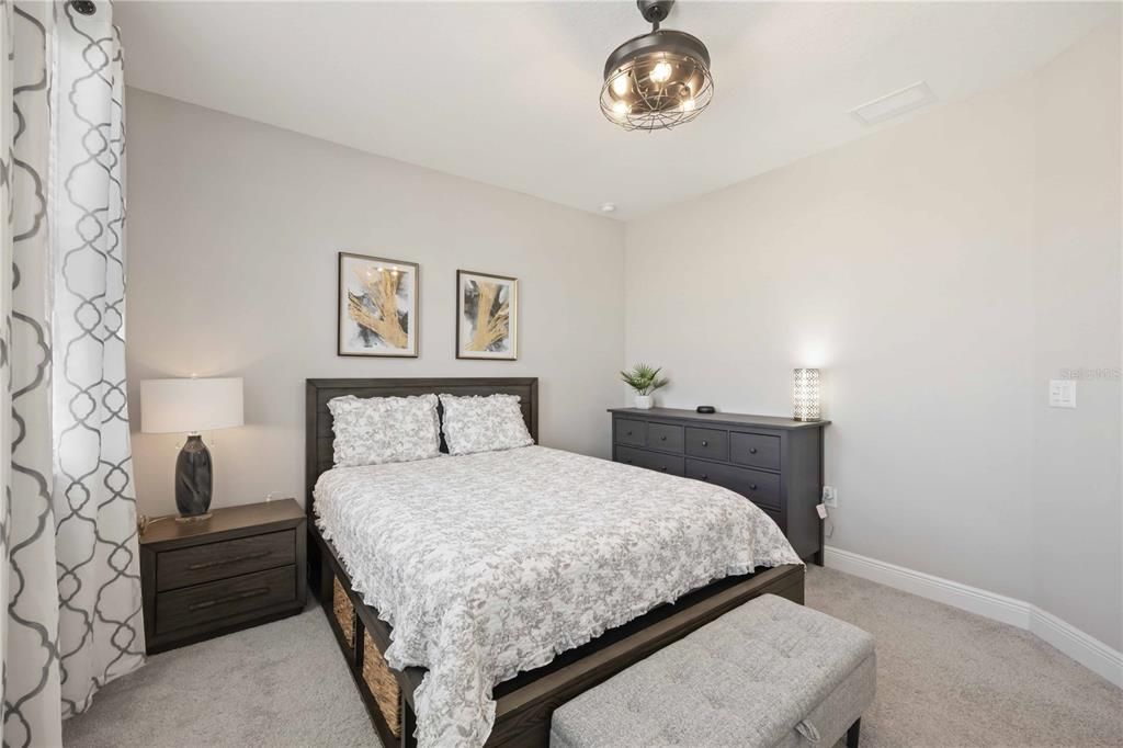 For Sale: $1,090,000 (5 beds, 4 baths, 3639 Square Feet)