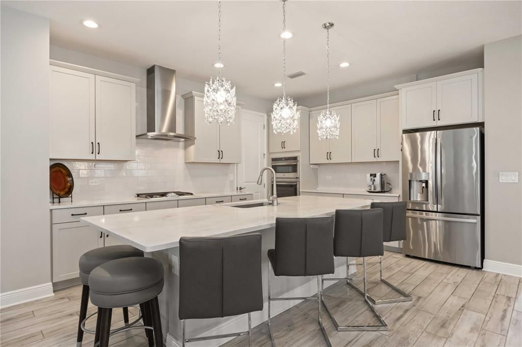 For Sale: $1,090,000 (5 beds, 4 baths, 3639 Square Feet)