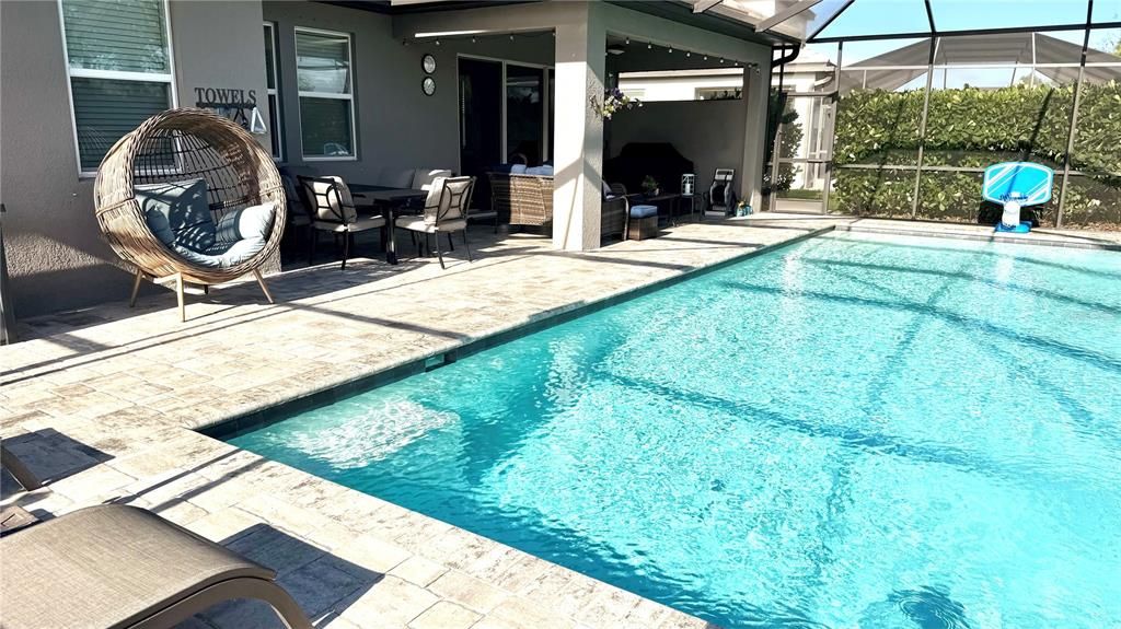 For Sale: $1,090,000 (5 beds, 4 baths, 3639 Square Feet)