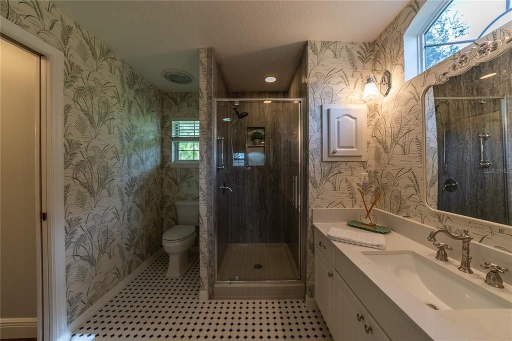 合同活跃: $339,999 (3 贝兹, 2 浴室, 1973 平方英尺)