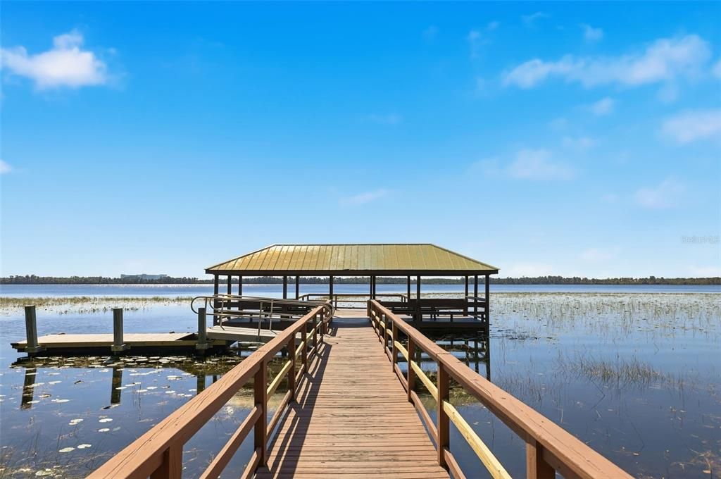 For Sale: $750,000 (3 beds, 2 baths, 1809 Square Feet)