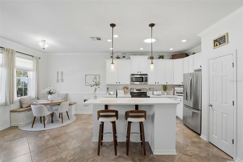 For Sale: $750,000 (3 beds, 2 baths, 1809 Square Feet)