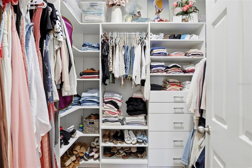 For Sale: $750,000 (3 beds, 2 baths, 1809 Square Feet)