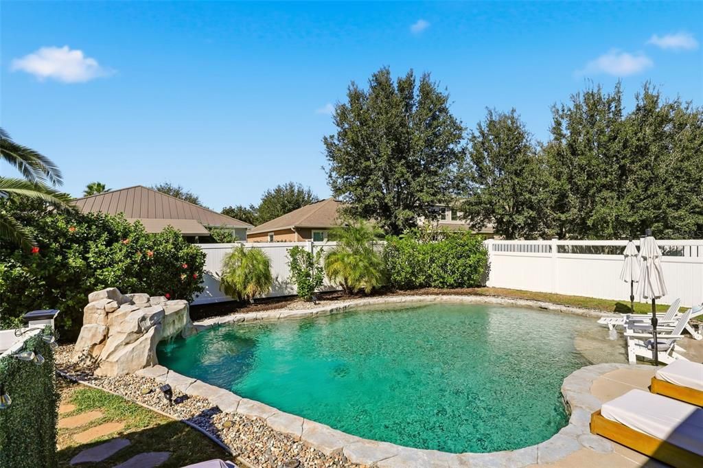 For Sale: $750,000 (3 beds, 2 baths, 1809 Square Feet)