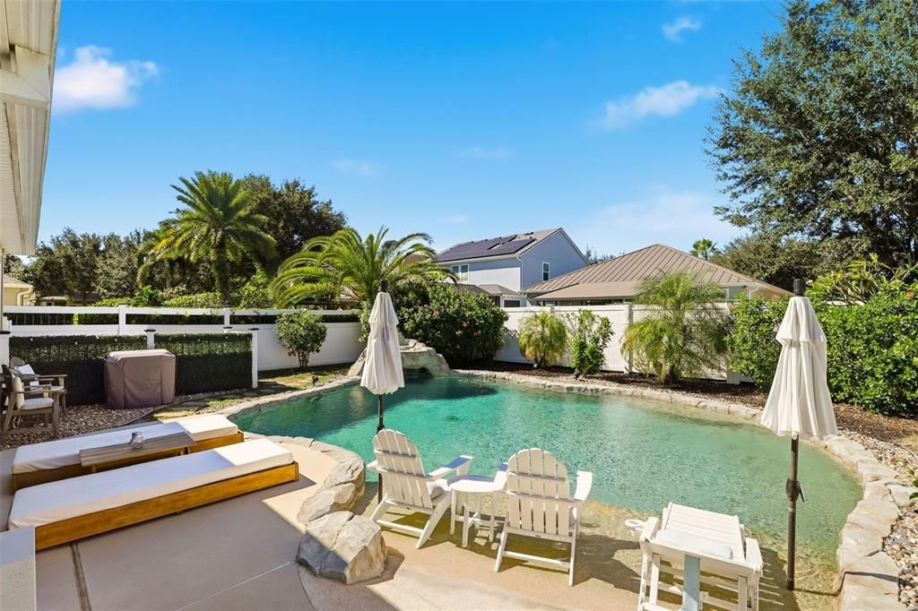 For Sale: $750,000 (3 beds, 2 baths, 1809 Square Feet)