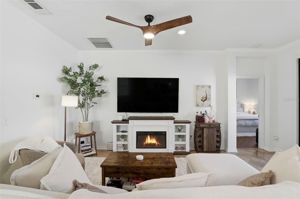 For Sale: $750,000 (3 beds, 2 baths, 1809 Square Feet)