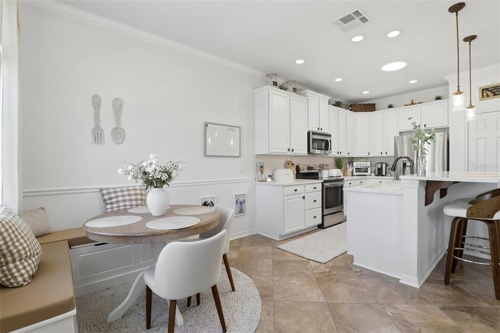 For Sale: $750,000 (3 beds, 2 baths, 1809 Square Feet)