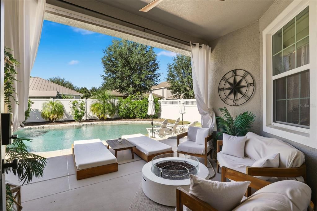 For Sale: $750,000 (3 beds, 2 baths, 1809 Square Feet)