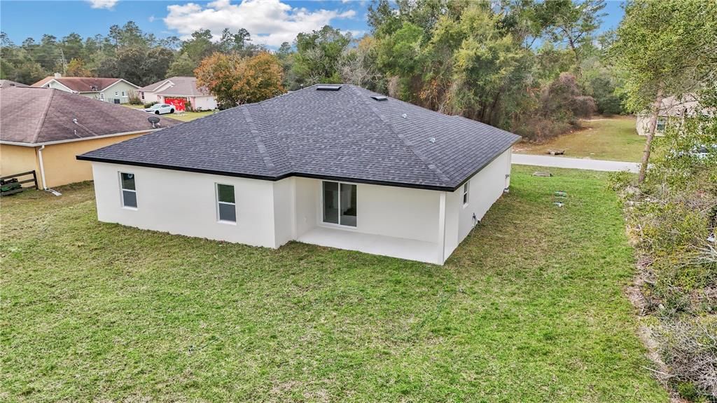 For Sale: $300,000 (4 beds, 2 baths, 1816 Square Feet)