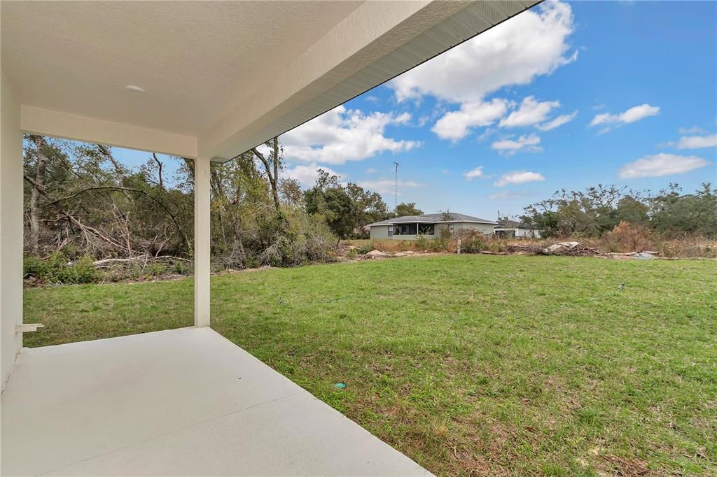 For Sale: $300,000 (4 beds, 2 baths, 1816 Square Feet)