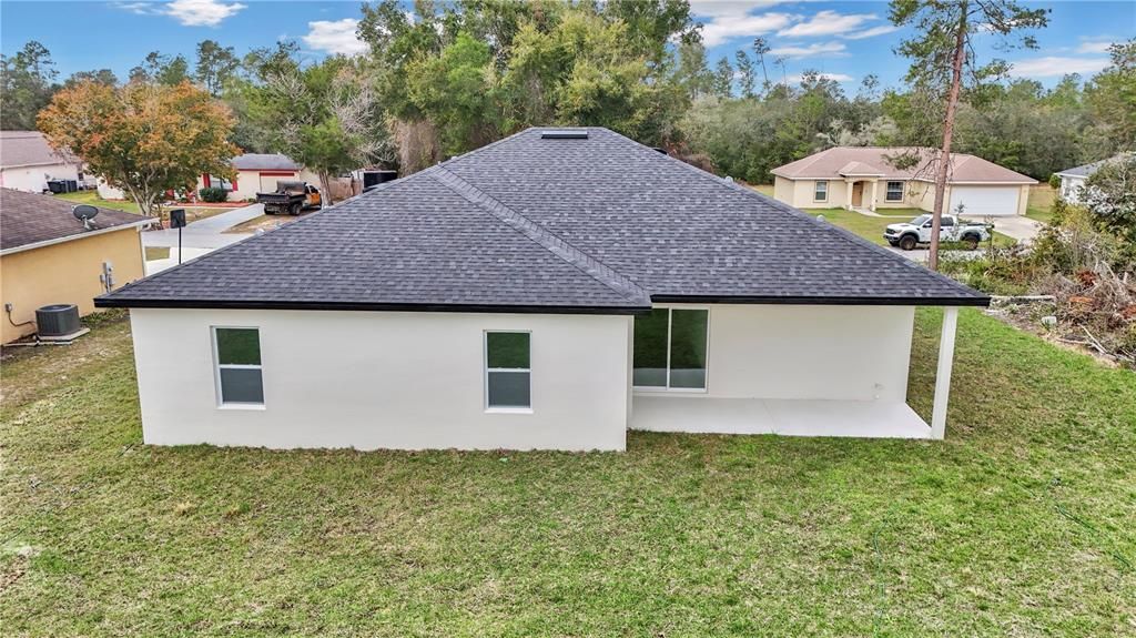 For Sale: $300,000 (4 beds, 2 baths, 1816 Square Feet)